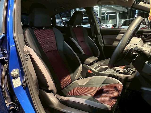 スバル インプレッサスポーツの画像8