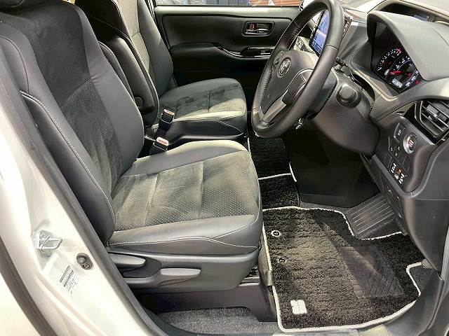 トヨタ ヴォクシーの画像7