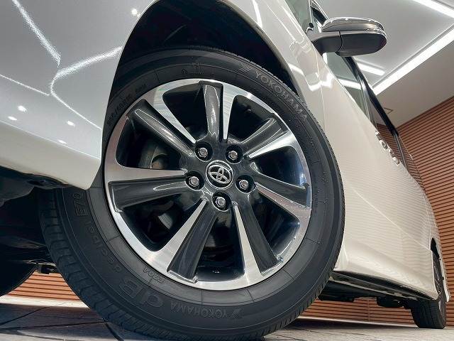 トヨタ ヴォクシーの画像11