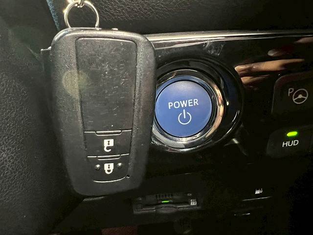 トヨタ プリウスの画像15