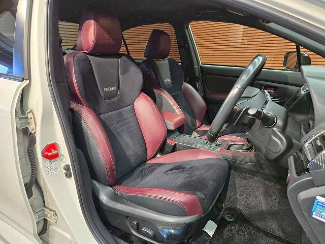 スバル WRX S4の画像8