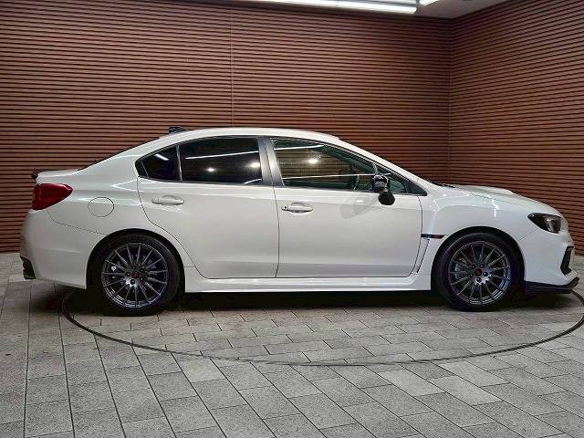 スバル WRX S4の画像18