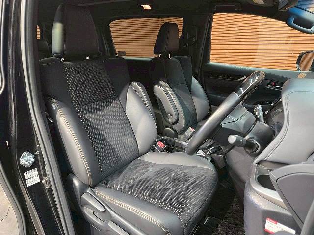 トヨタ アルファードの画像7