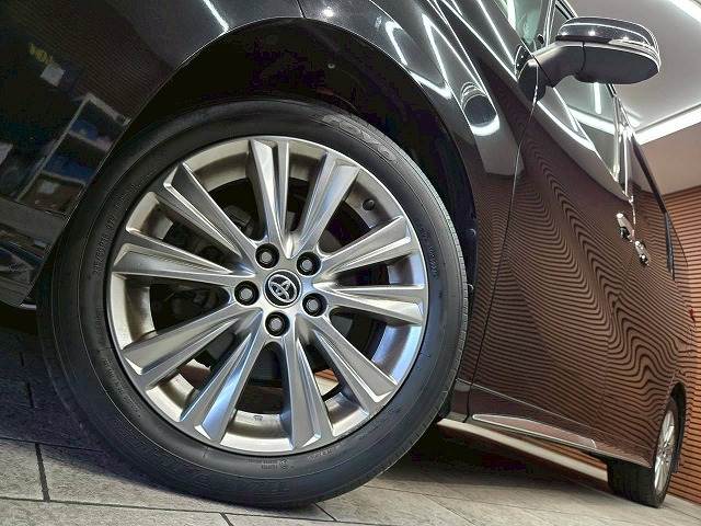 トヨタ アルファードの画像11