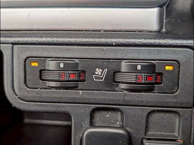 トヨタ&nbsp;ランドクルーザープラドの画像6