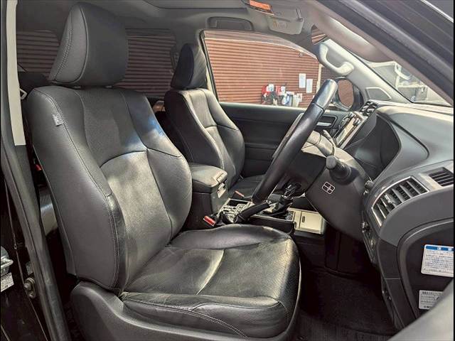 トヨタ&nbsp;ランドクルーザープラドの画像8