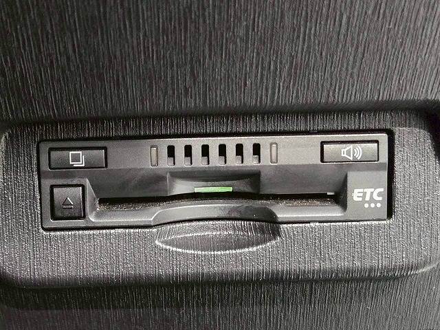 トヨタ&nbsp;プリウスαの画像5