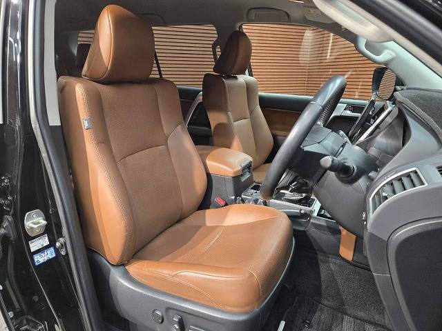 トヨタ&nbsp;ランドクルーザープラドの画像8