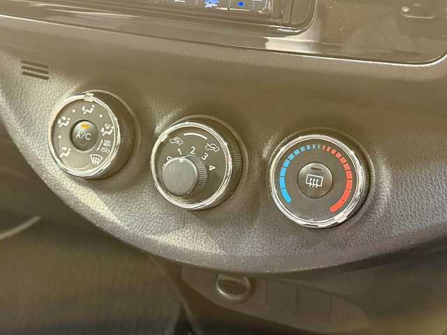 トヨタ ヴィッツの画像12