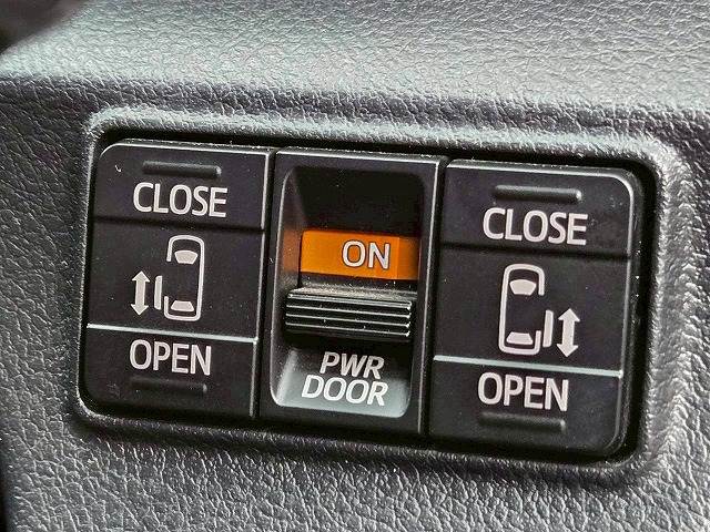 トヨタ&nbsp;シエンタハイブリッドの画像4