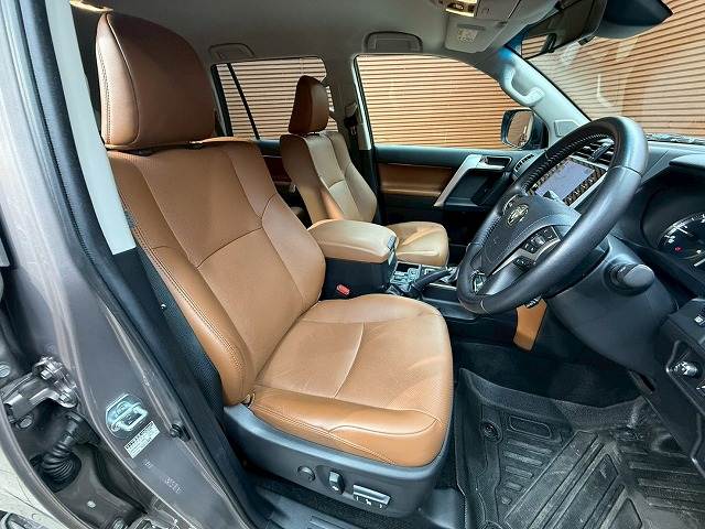 トヨタ&nbsp;ランドクルーザープラドの画像8