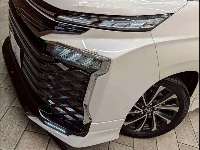 トヨタ&nbsp;ヴォクシーハイブリッドの画像10