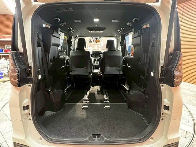 トヨタ&nbsp;ヴォクシーハイブリッドの画像20