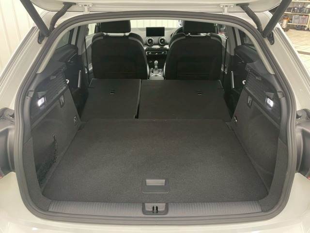 アウディ Q2の画像11