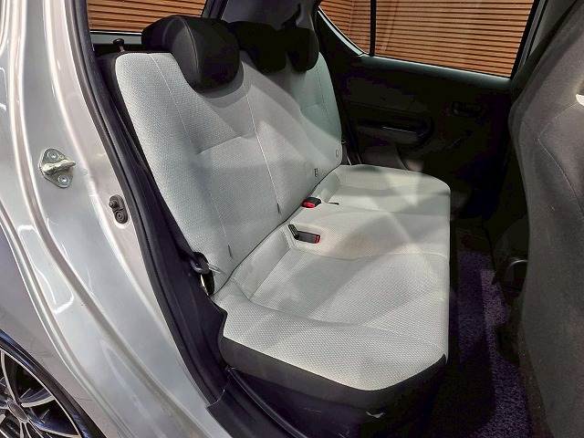 トヨタ&nbsp;アクアの画像9