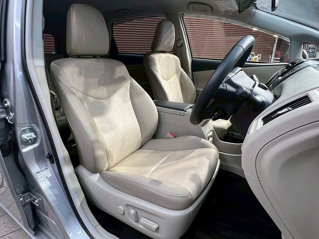 トヨタ&nbsp;プリウスαの画像8