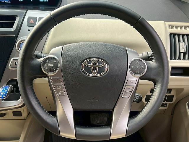 トヨタ&nbsp;プリウスαの画像13