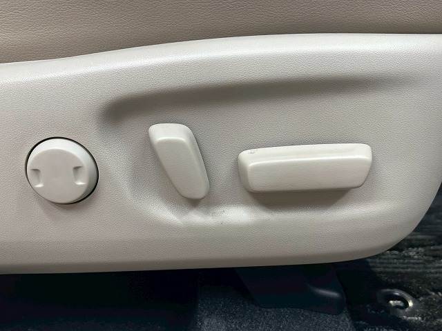 トヨタ&nbsp;プリウスαの画像15