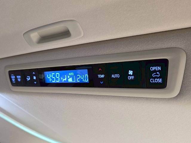 トヨタ&nbsp;アルファードの画像7