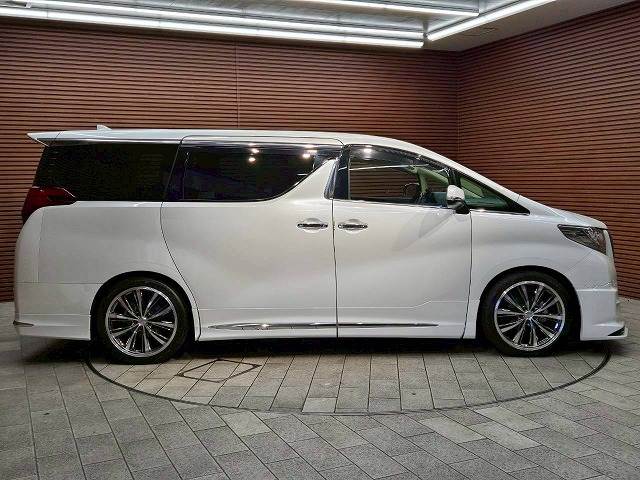 トヨタ&nbsp;アルファードの画像18