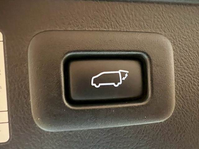 トヨタ&nbsp;アルファードの画像6