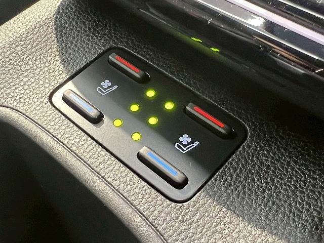 カローラクロス◆Z 内装他