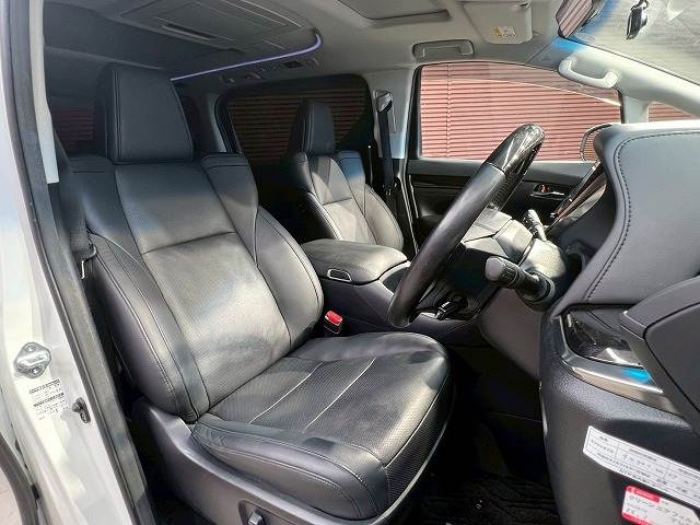 トヨタ&nbsp;アルファードの画像7