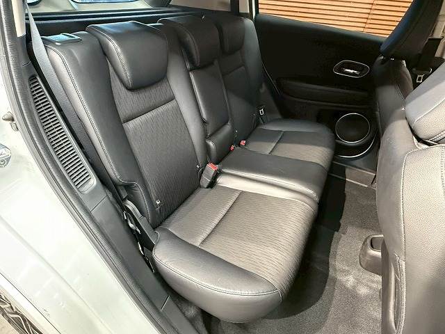 ホンダ&nbsp;ヴェゼルハイブリッドの画像9