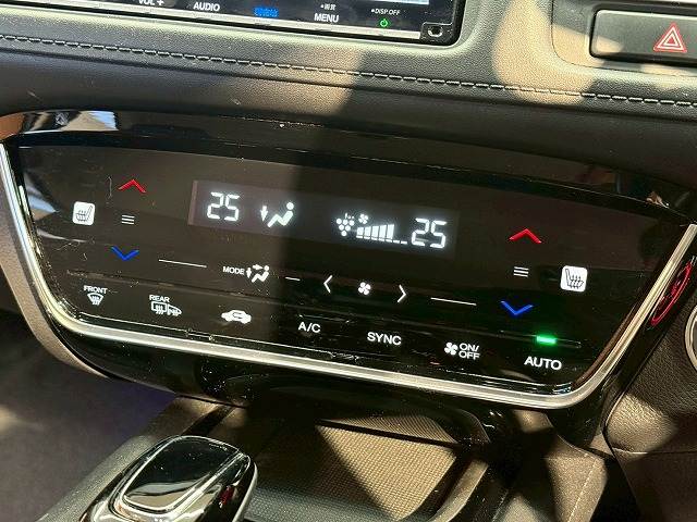 ホンダ&nbsp;ヴェゼルハイブリッドの画像12