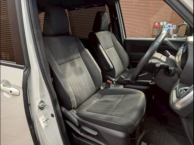 トヨタ&nbsp;ノアの画像8