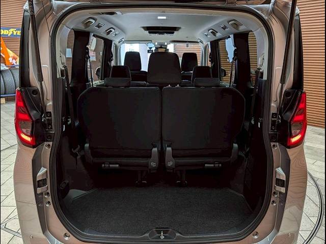 トヨタ ノアの画像20