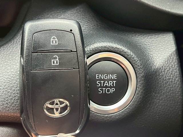 トヨタ ヤリスの画像16