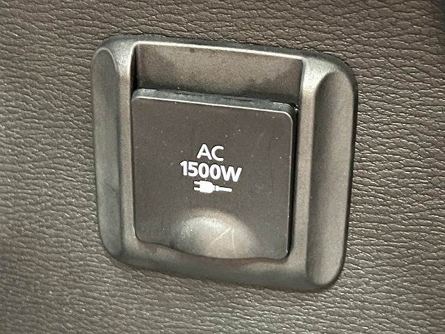 アウトランダーPHEV◆BLACK Edition 5人乗り 内装他