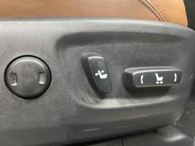 トヨタ&nbsp;ランドクルーザープラドの画像12