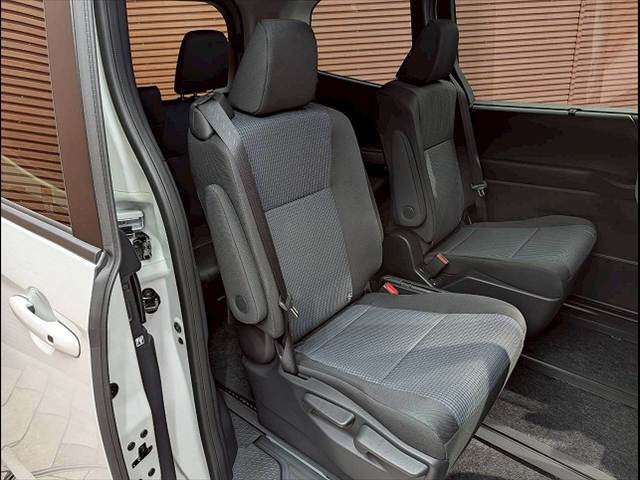 トヨタ&nbsp;ノアの画像8