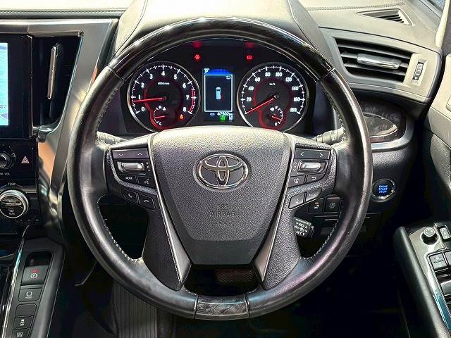 トヨタ&nbsp;アルファードの画像13