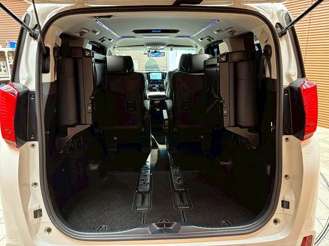 トヨタ&nbsp;アルファードの画像20