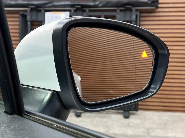 ノートオーラ◆G 内装他