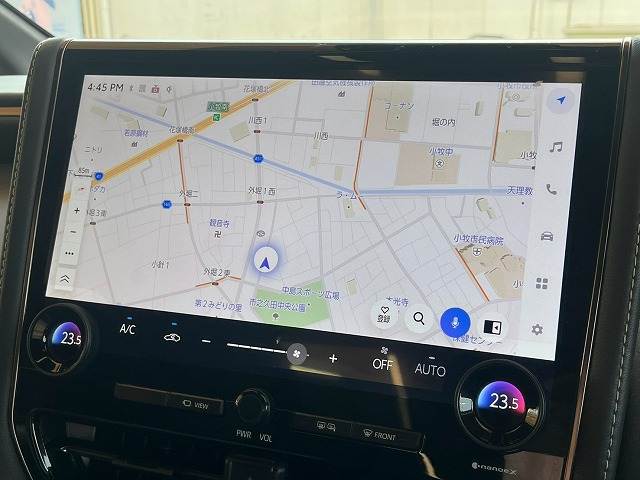 トヨタ アルファードの画像3