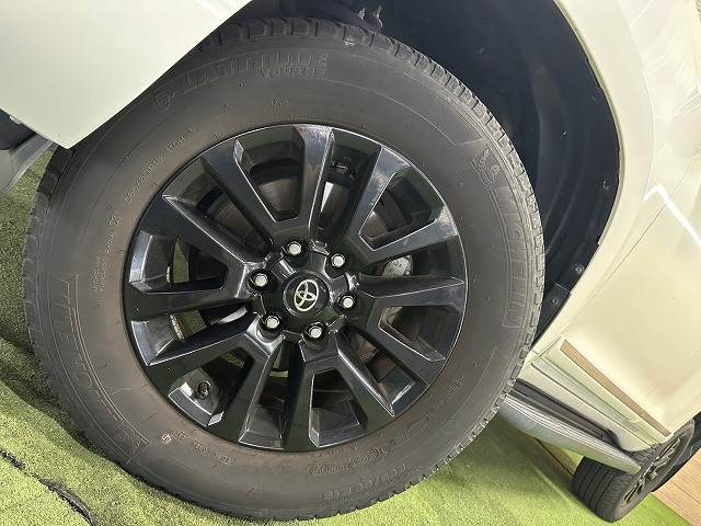 トヨタ ランドクルーザープラドの画像19