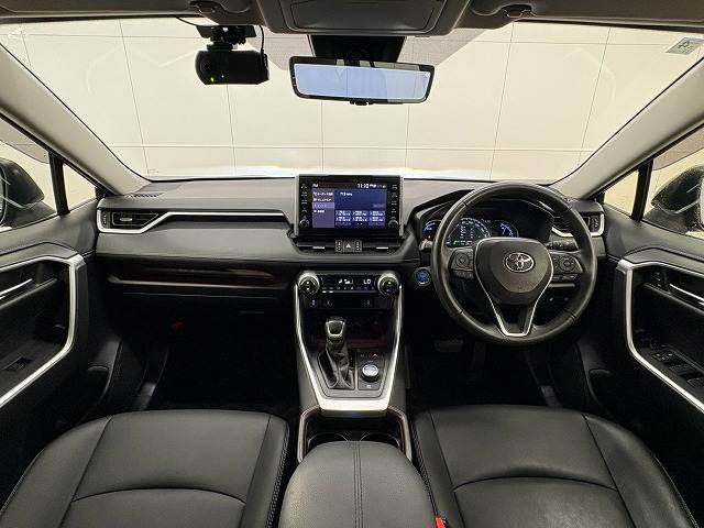 トヨタRAV4ハイブリッドG 純正9型ディスプレイ/AppleCarPlay/デジタルインナーミラー/全周囲カメラ/ブラインドスポットミニター/パワーバックドア/パワーシート/レーダークルーズコントロール/シートヒーター/ETC 内装他