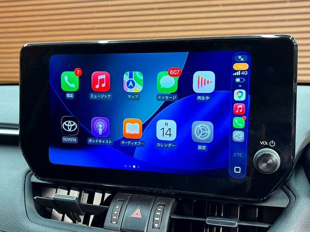 RAV4ハイブリッドG 純正10.5型ナビ/AppleCarPlay/アラウンドビューモニター/シートヒーター/シートクーラー/パワーシート/シートメモリ/AC100V/パワーバックドア/ステアリングヒーター 内装他