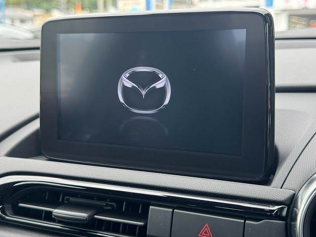 ロードスターＳレザーパッケージ　ＡｐｐｌｅＣａｒＰｌａｙ／黒革シート／ＭＴ車／シートヒーター／クルーズコントロール／Ｂｌｕｅｔｏｏｔｈ／フルセグ／レーンキープアシスト／クリアランスソナー／アダプティブヘッドライト／バックカメラ 内装他