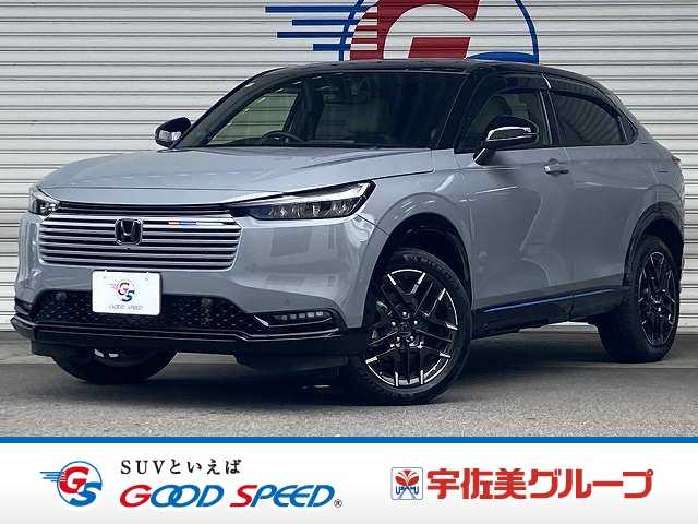 ホンダヴェゼルハイブリッドｅ：ＨＥＶ　Ｚ・ＰＬａＹパッケージ　ホンダコネクトナビ／マルチビューカメラ／ガラスルーフ／ＡｐｐｌｅＣａｒＰｌａｙ／デジタルインナーミラー／ハーフレザーシート／ブラインドスポットモニター／ワイヤレス充電／シートヒーター／４ＷＤ