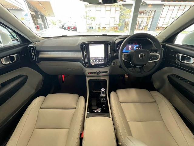 ボルボXC40◆アルティメットB4 AWD 内装他