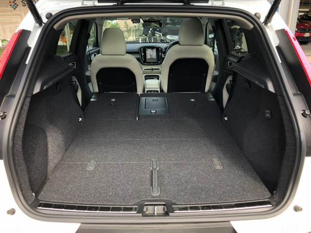 ボルボ XC40の画像13
