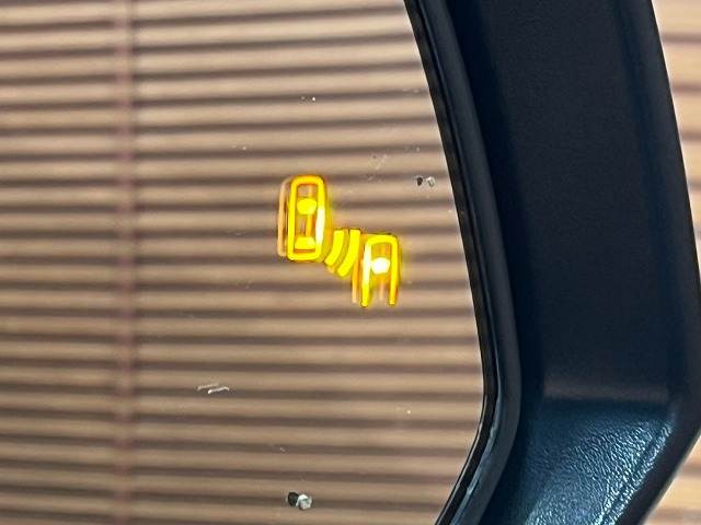 ランドクルーザーFJVX 登録済未使用車/AppleCarPlay/Bi-Beamヘッドライト/12.3インチディスプレイオーディオ/パノラミックビューモニター/ブラインドスポットモニター/クリアランスソナー/レーダークルーズ 内装他