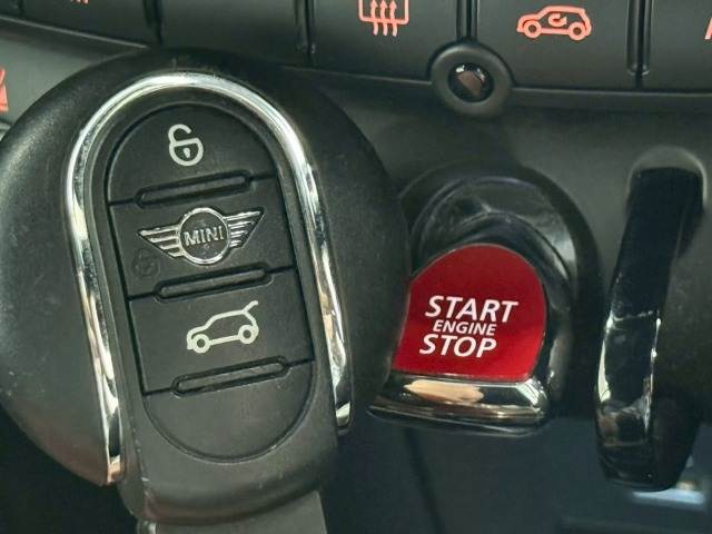 BMW&nbsp;MINI CONVERTIBLEの画像8