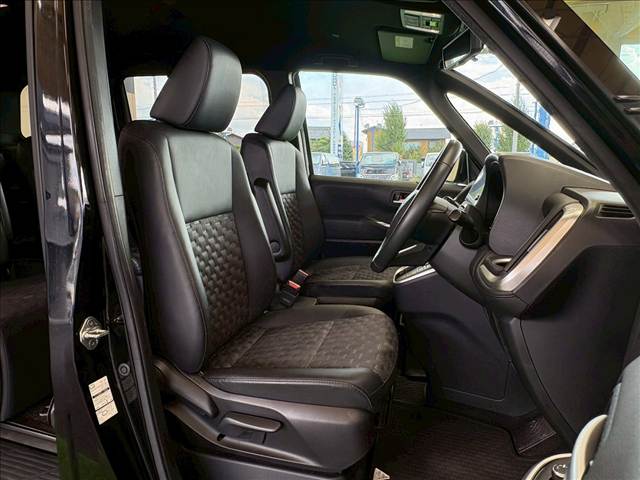 トヨタ ヴォクシーの画像10