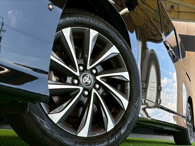 トヨタ ヴォクシーの画像20